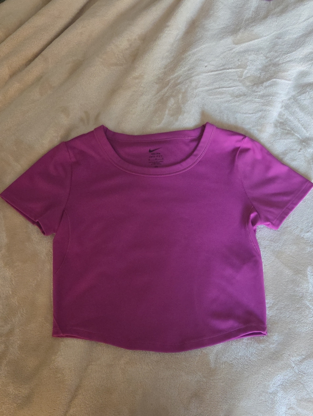 Nike Girls' Bright Pink Short Sleeve Athletic Tee